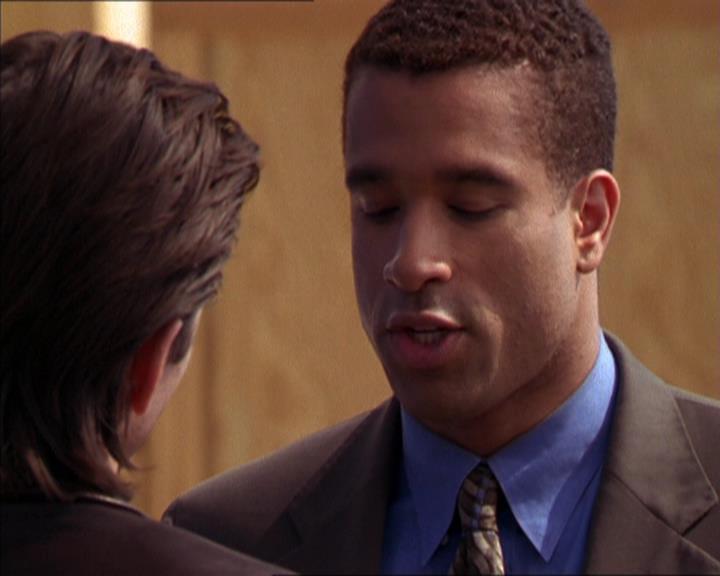 Charmed-Online_dot_net-2x05TheDevilsMusic0905.jpg