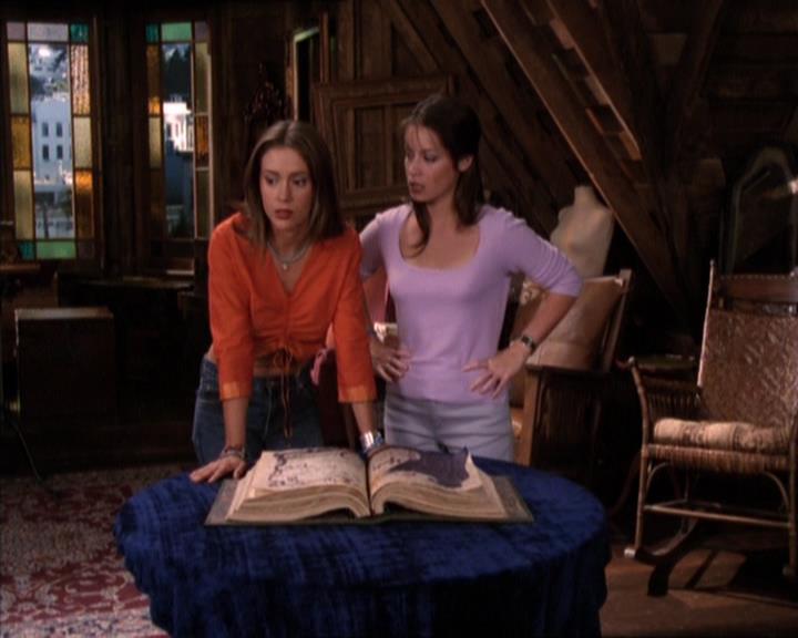 Charmed-Online_dot_net-2x05TheDevilsMusic0924.jpg