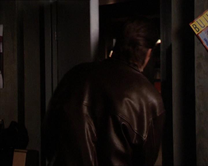 Charmed-Online_dot_net-2x05TheDevilsMusic0988.jpg