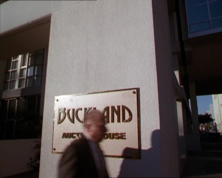 Charmed-Online_dot_net-2x05TheDevilsMusic1030.jpg