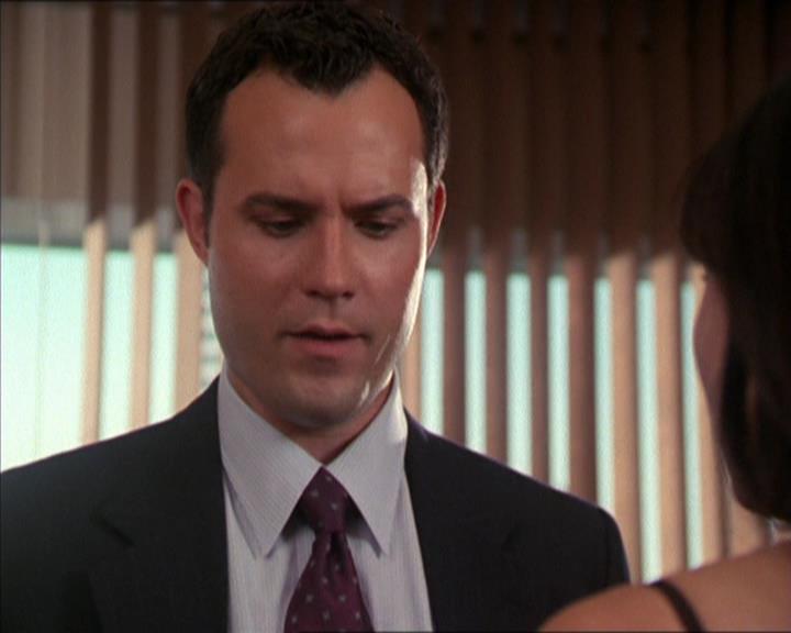 Charmed-Online_dot_net-2x05TheDevilsMusic1086.jpg