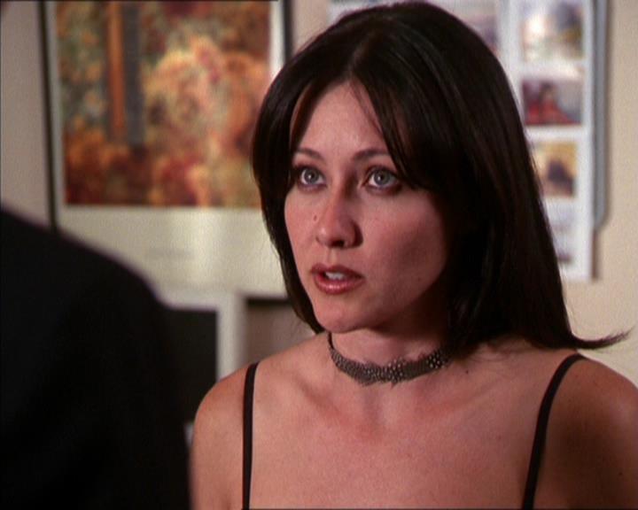 Charmed-Online_dot_net-2x05TheDevilsMusic1100.jpg