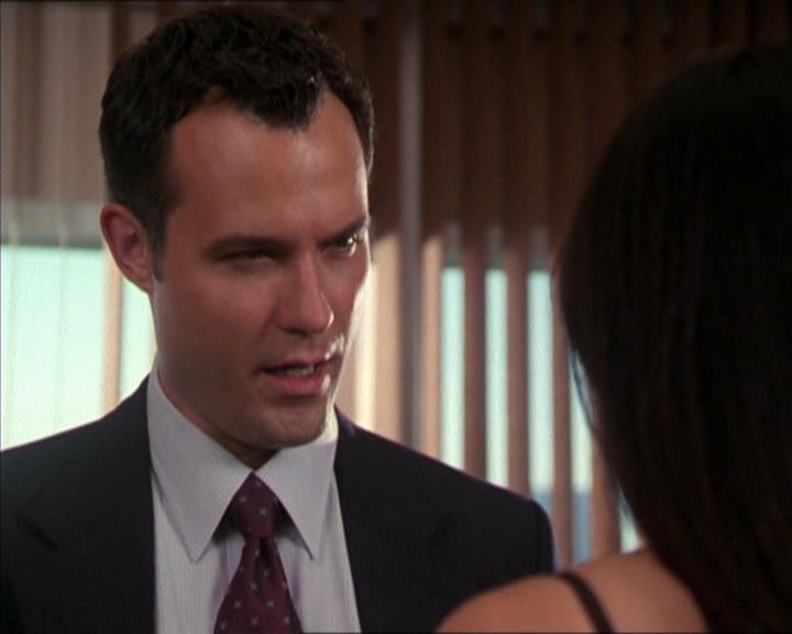 Charmed-Online_dot_net-2x05TheDevilsMusic1101.jpg