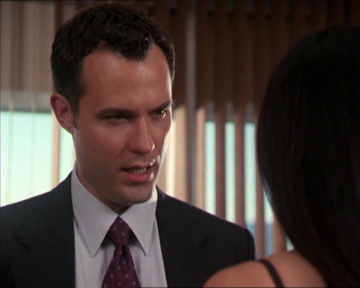 Charmed-Online_dot_net-2x05TheDevilsMusic1102.jpg