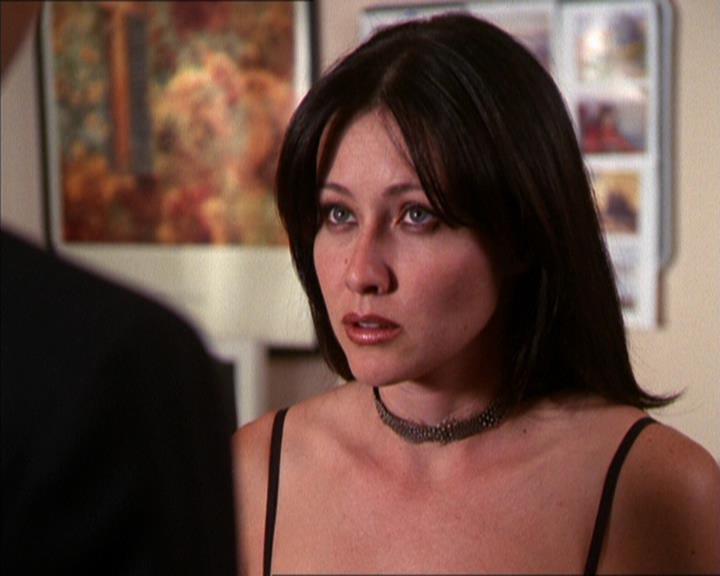 Charmed-Online_dot_net-2x05TheDevilsMusic1105.jpg