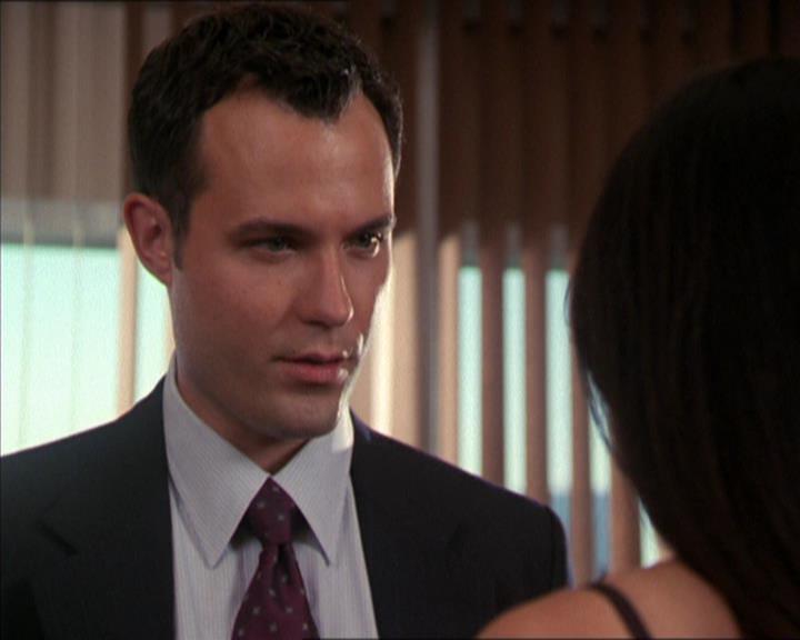 Charmed-Online_dot_net-2x05TheDevilsMusic1107.jpg