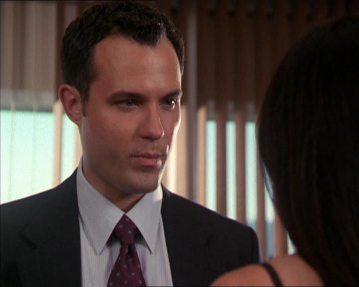 Charmed-Online_dot_net-2x05TheDevilsMusic1109.jpg