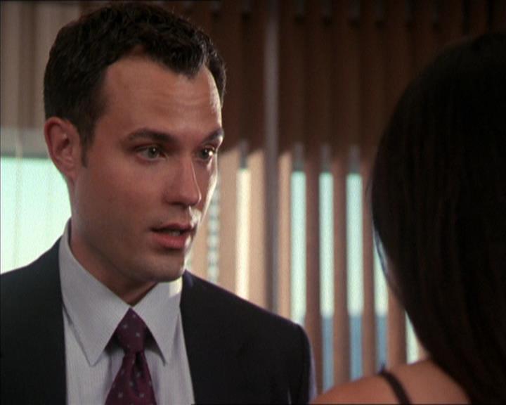 Charmed-Online_dot_net-2x05TheDevilsMusic1112.jpg