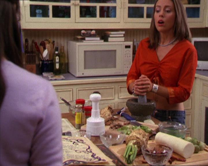 Charmed-Online_dot_net-2x05TheDevilsMusic1122.jpg