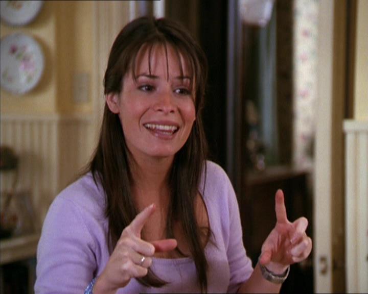 Charmed-Online_dot_net-2x05TheDevilsMusic1144.jpg