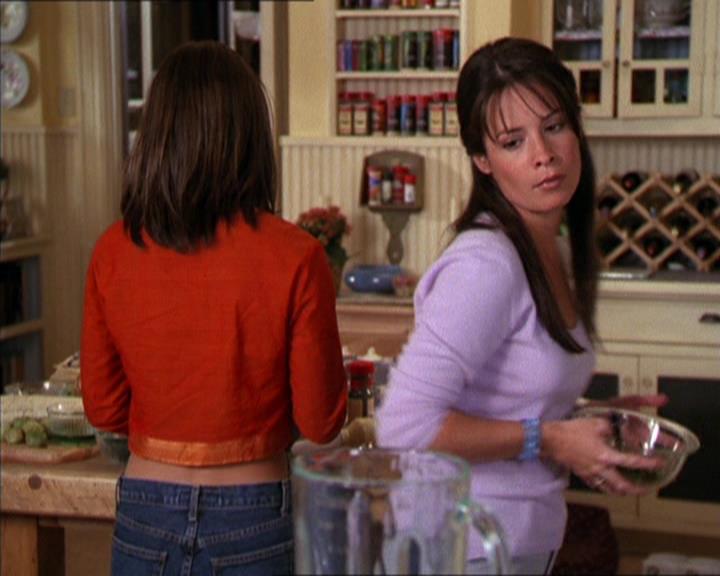 Charmed-Online_dot_net-2x05TheDevilsMusic1171.jpg