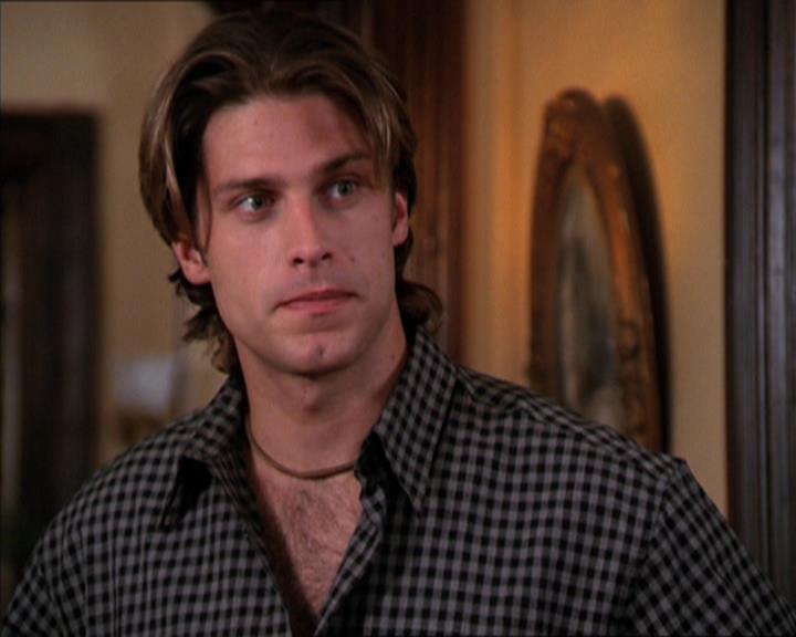Charmed-Online_dot_net-2x05TheDevilsMusic1253.jpg