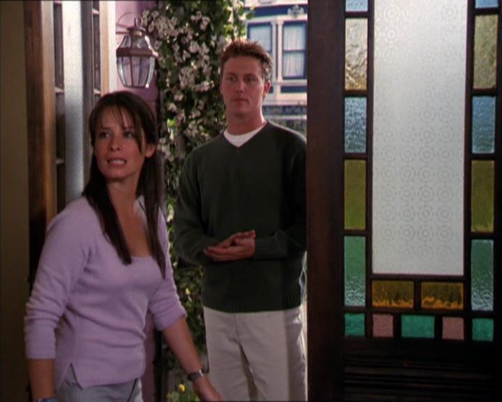 Charmed-Online_dot_net-2x05TheDevilsMusic1256.jpg