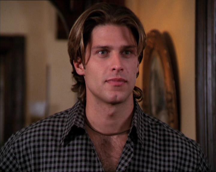 Charmed-Online_dot_net-2x05TheDevilsMusic1262.jpg