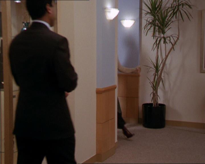 Charmed-Online_dot_net-2x05TheDevilsMusic1301.jpg