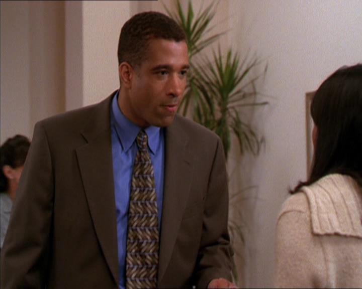 Charmed-Online_dot_net-2x05TheDevilsMusic1309.jpg