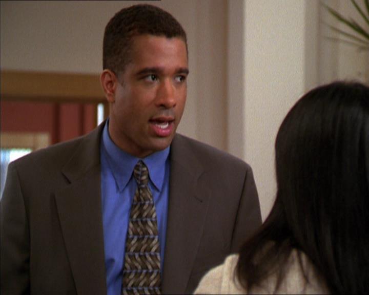 Charmed-Online_dot_net-2x05TheDevilsMusic1315.jpg