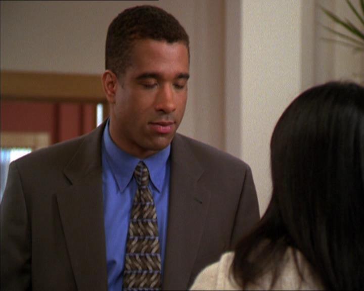 Charmed-Online_dot_net-2x05TheDevilsMusic1316.jpg