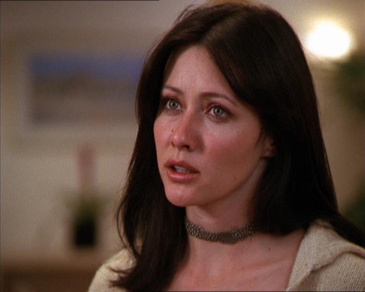 Charmed-Online_dot_net-2x05TheDevilsMusic1336.jpg