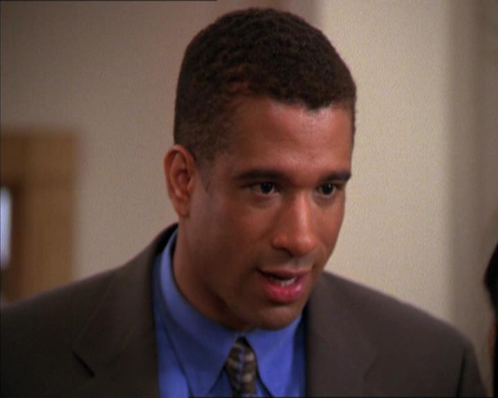 Charmed-Online_dot_net-2x05TheDevilsMusic1364.jpg
