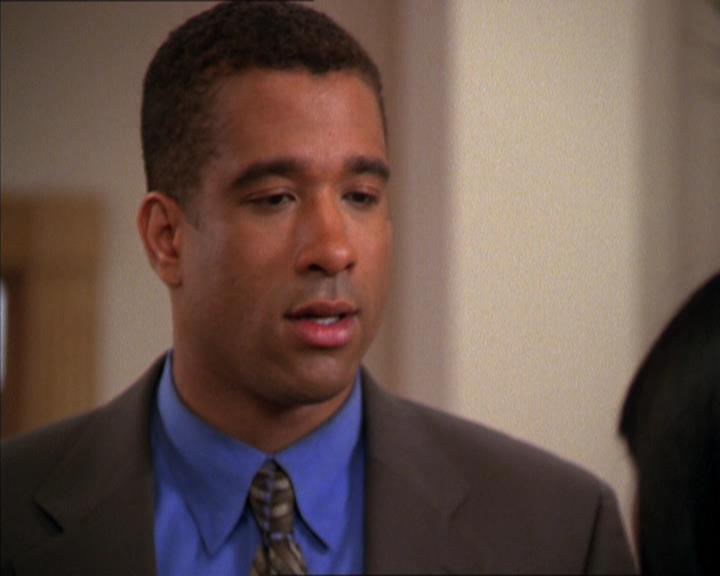 Charmed-Online_dot_net-2x05TheDevilsMusic1377.jpg