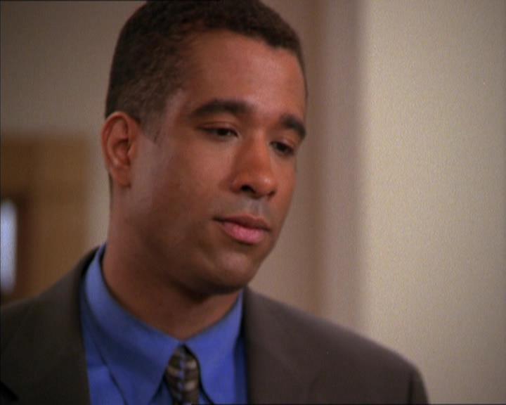 Charmed-Online_dot_net-2x05TheDevilsMusic1381.jpg