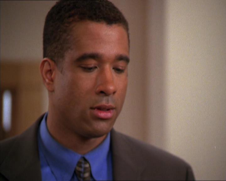 Charmed-Online_dot_net-2x05TheDevilsMusic1392.jpg