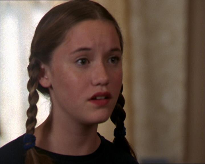 Charmed-Online_dot_net-2x05TheDevilsMusic1427.jpg