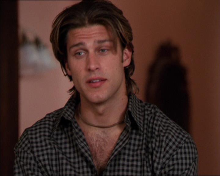 Charmed-Online_dot_net-2x05TheDevilsMusic1431.jpg