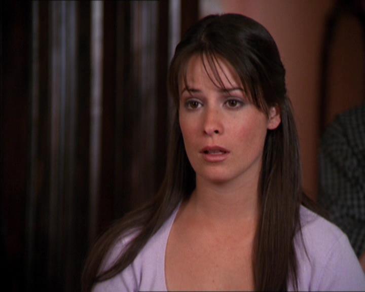 Charmed-Online_dot_net-2x05TheDevilsMusic1436.jpg