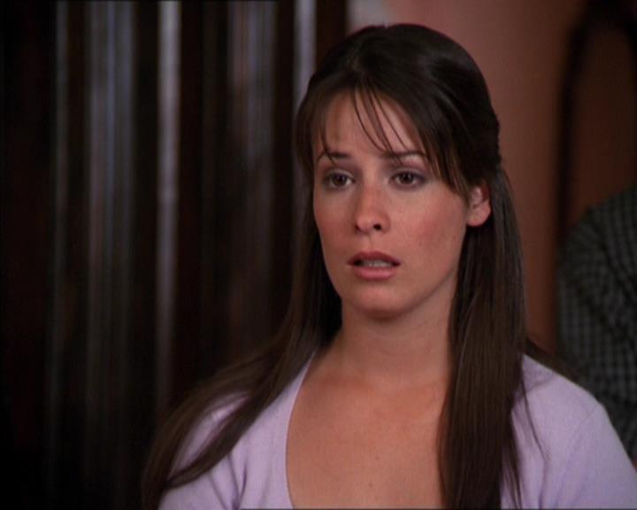 Charmed-Online_dot_net-2x05TheDevilsMusic1437.jpg