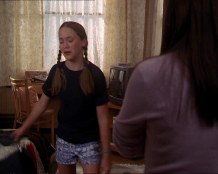 Charmed-Online_dot_net-2x05TheDevilsMusic1439.jpg