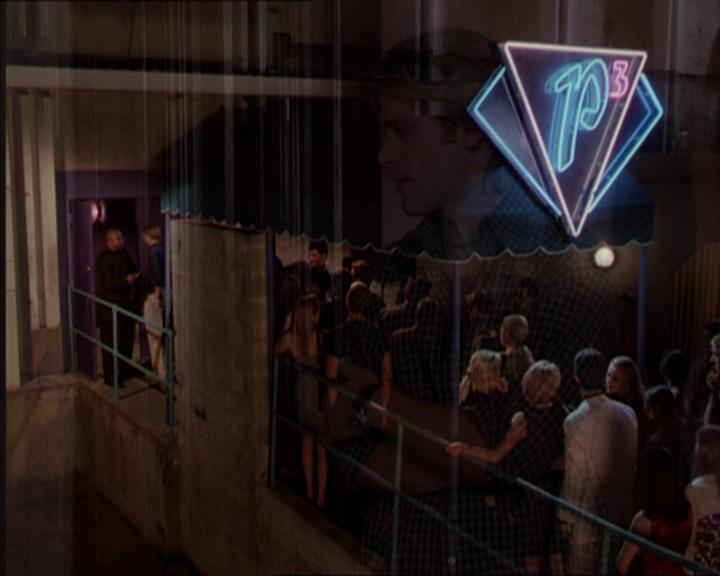 Charmed-Online_dot_net-2x05TheDevilsMusic1453.jpg