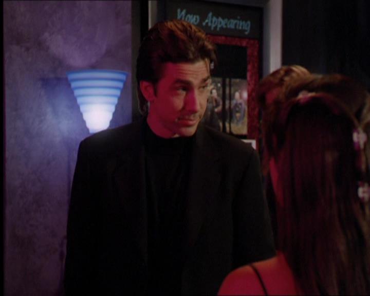 Charmed-Online_dot_net-2x05TheDevilsMusic1487.jpg