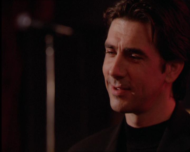 Charmed-Online_dot_net-2x05TheDevilsMusic1551.jpg