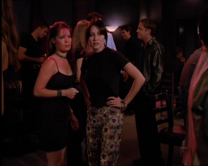 Charmed-Online_dot_net-2x05TheDevilsMusic1577.jpg