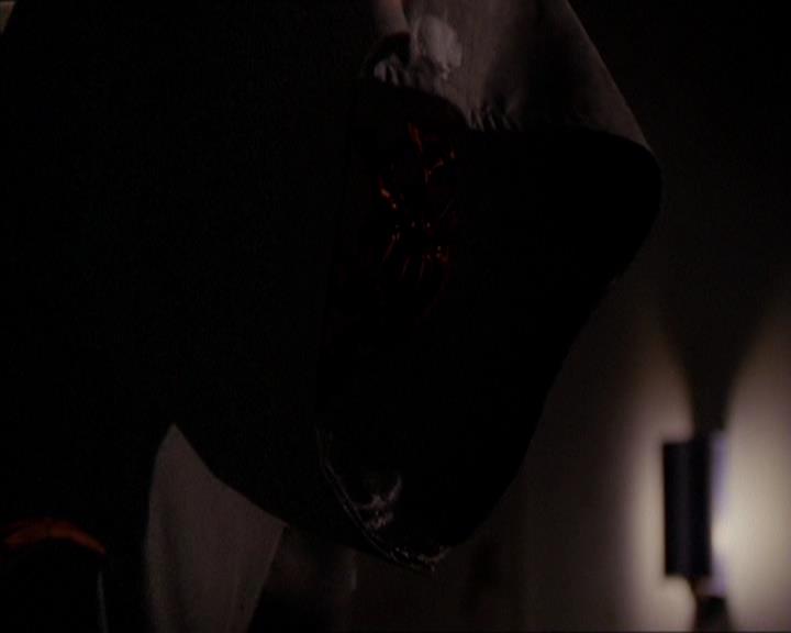 Charmed-Online_dot_net-2x05TheDevilsMusic1686.jpg