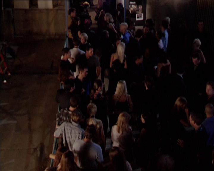 Charmed-Online_dot_net-2x05TheDevilsMusic1716.jpg