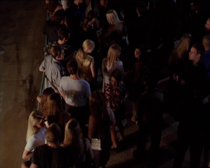 Charmed-Online_dot_net-2x05TheDevilsMusic1719.jpg