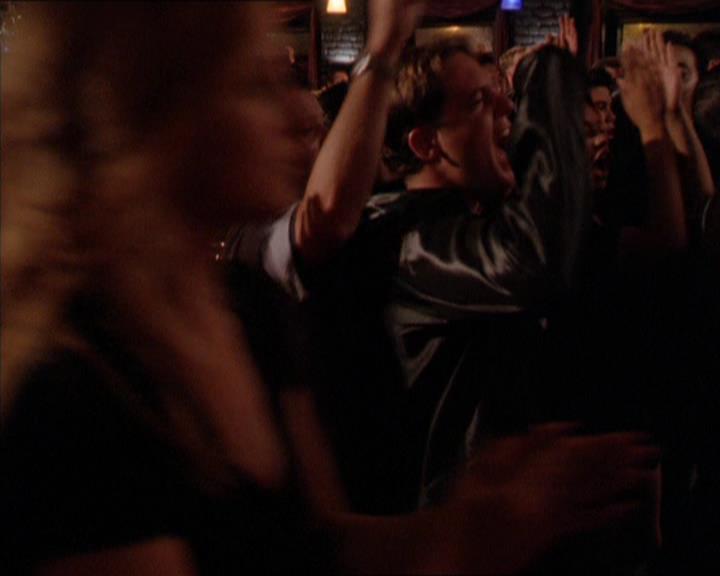 Charmed-Online_dot_net-2x05TheDevilsMusic1758.jpg