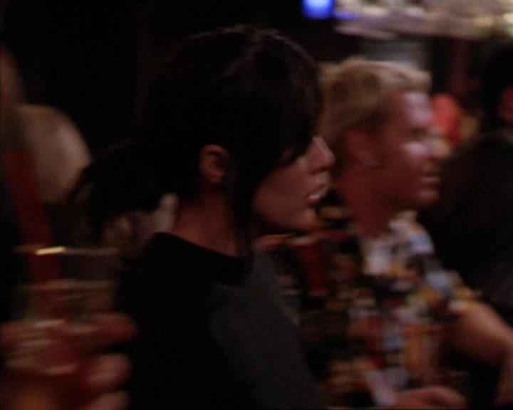 Charmed-Online_dot_net-2x05TheDevilsMusic1781.jpg