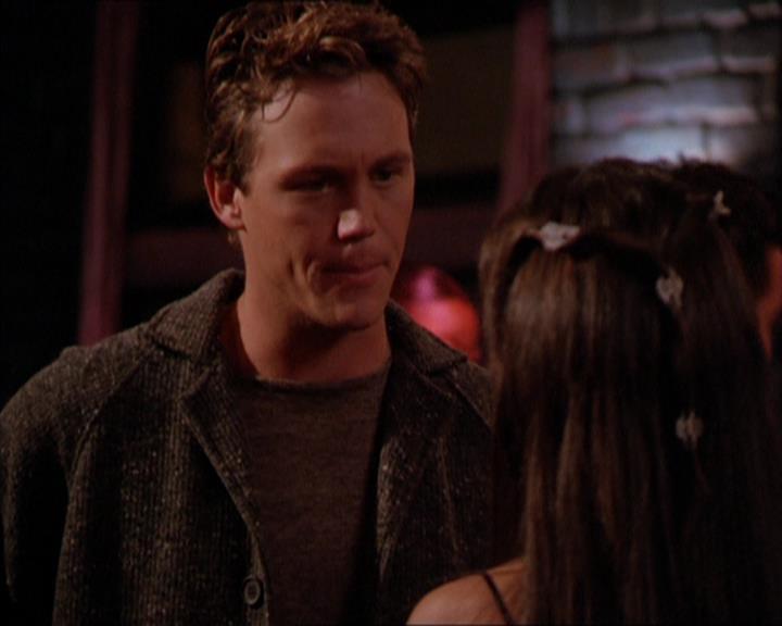 Charmed-Online_dot_net-2x05TheDevilsMusic1794.jpg