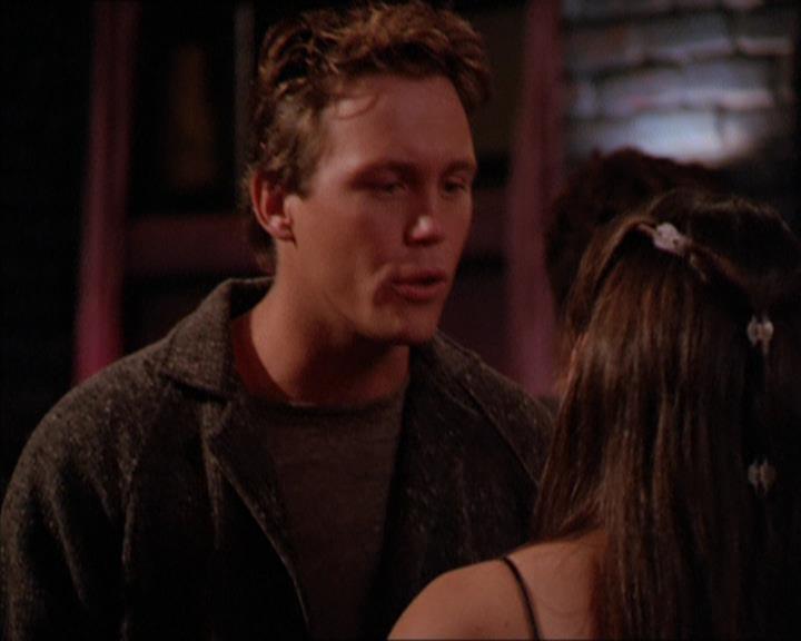 Charmed-Online_dot_net-2x05TheDevilsMusic1820.jpg