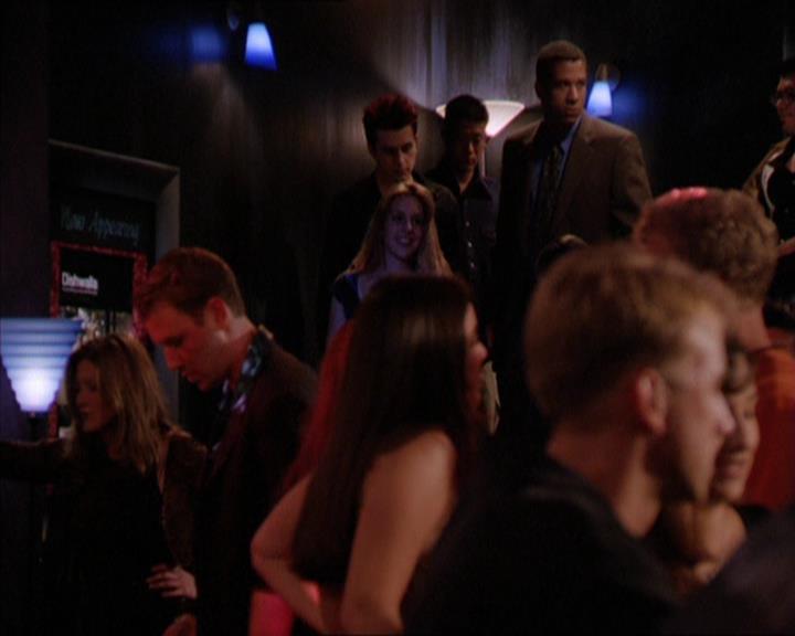 Charmed-Online_dot_net-2x05TheDevilsMusic1859.jpg