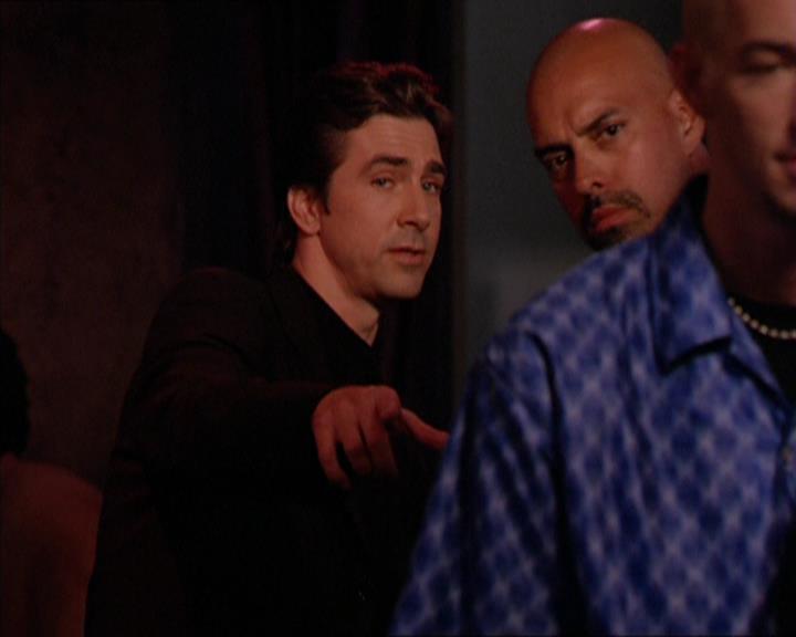Charmed-Online_dot_net-2x05TheDevilsMusic1897.jpg