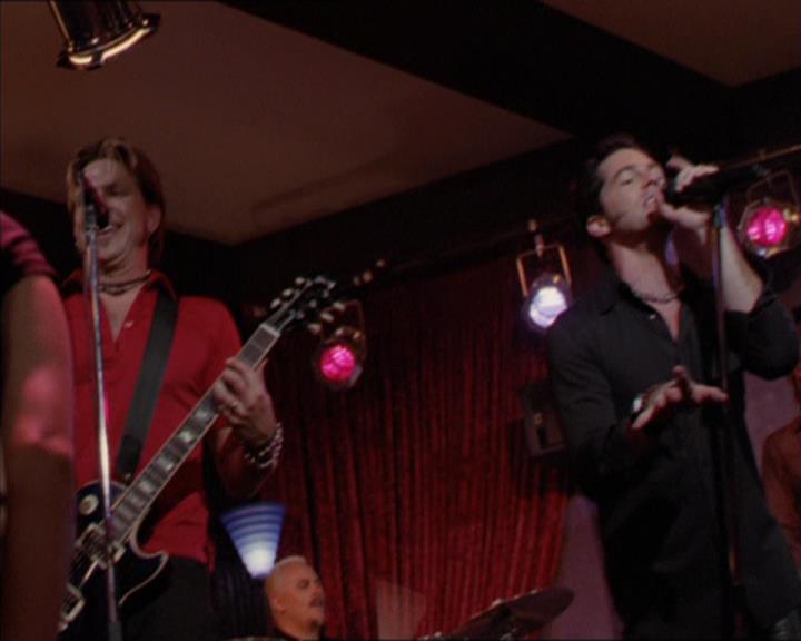 Charmed-Online_dot_net-2x05TheDevilsMusic1920.jpg