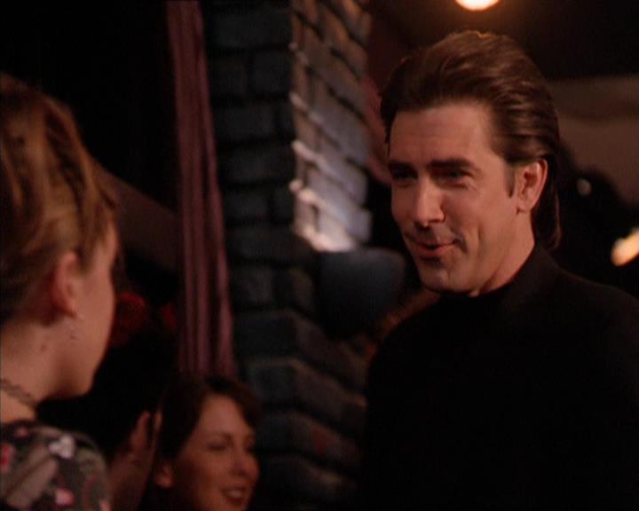 Charmed-Online_dot_net-2x05TheDevilsMusic1978.jpg