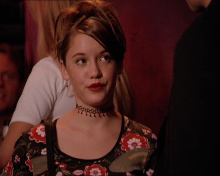 Charmed-Online_dot_net-2x05TheDevilsMusic1988.jpg