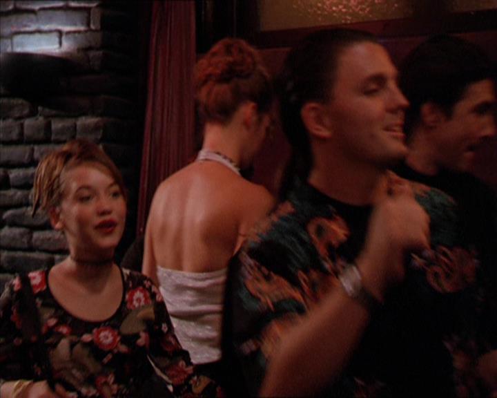 Charmed-Online_dot_net-2x05TheDevilsMusic2014.jpg