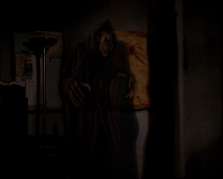 Charmed-Online_dot_net-2x05TheDevilsMusic2084.jpg
